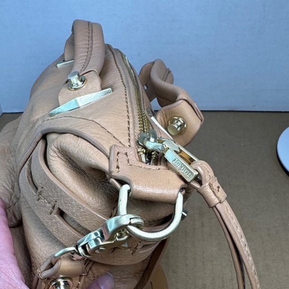 Elegant Tan Leather Handbag